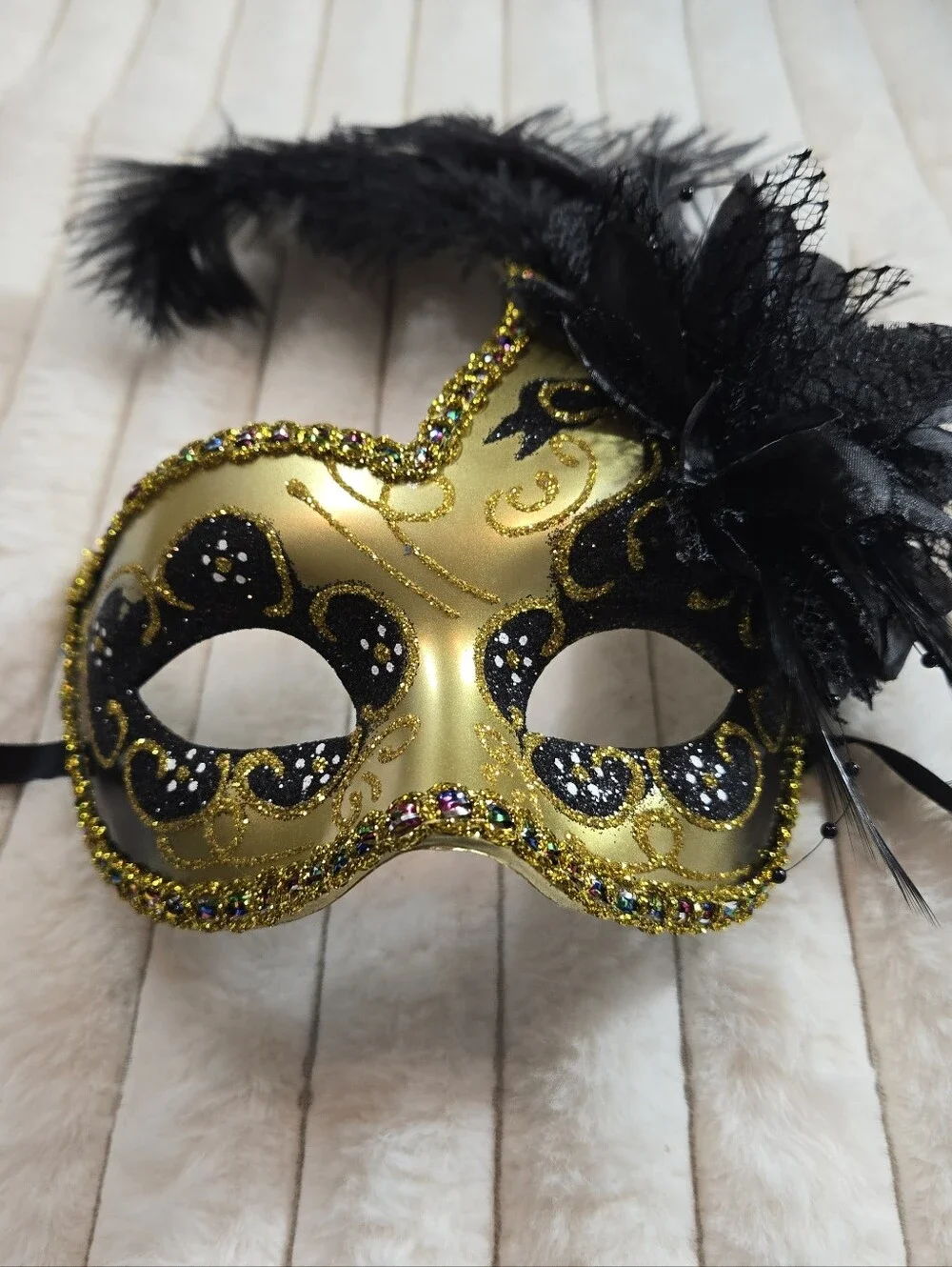 Elegant Gold & Black Masquerade Mask with Black Feather Plumes